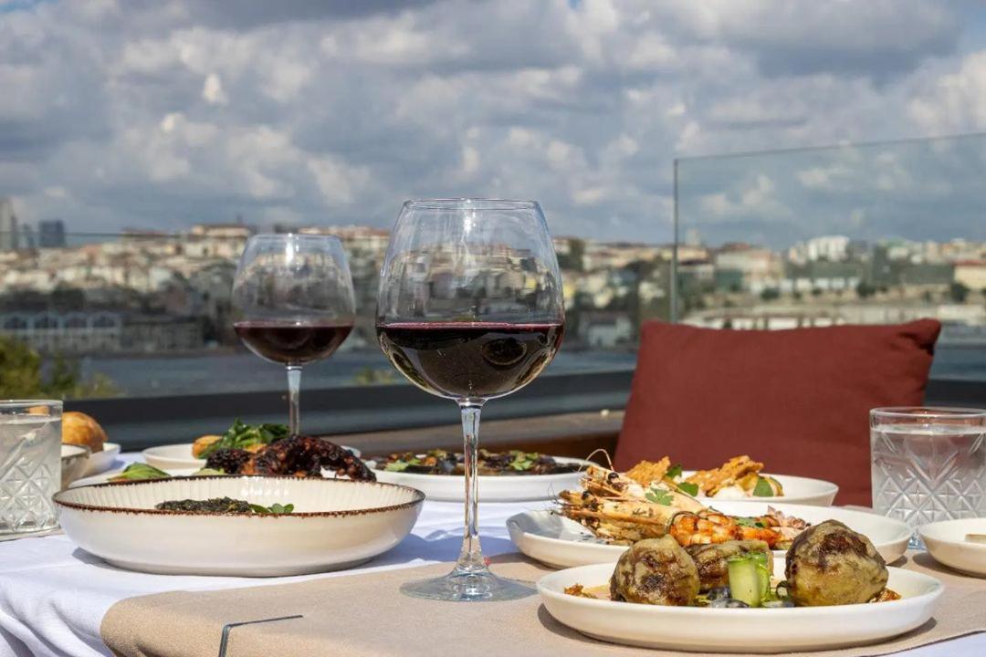Istanbul Old City Colorful Houses Balat Petrion Hotel Luaran gambar