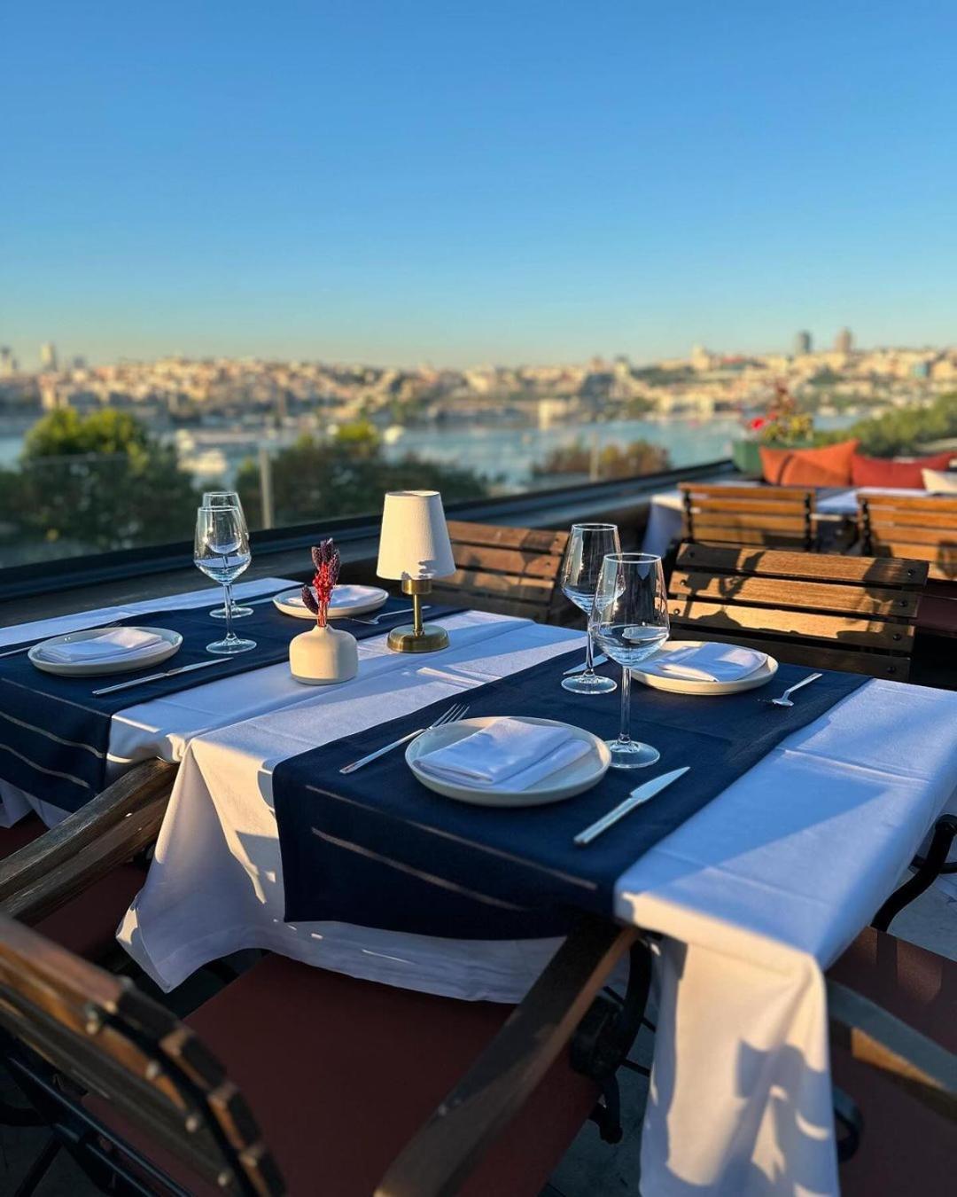 Istanbul Old City Colorful Houses Balat Petrion Hotel Luaran gambar